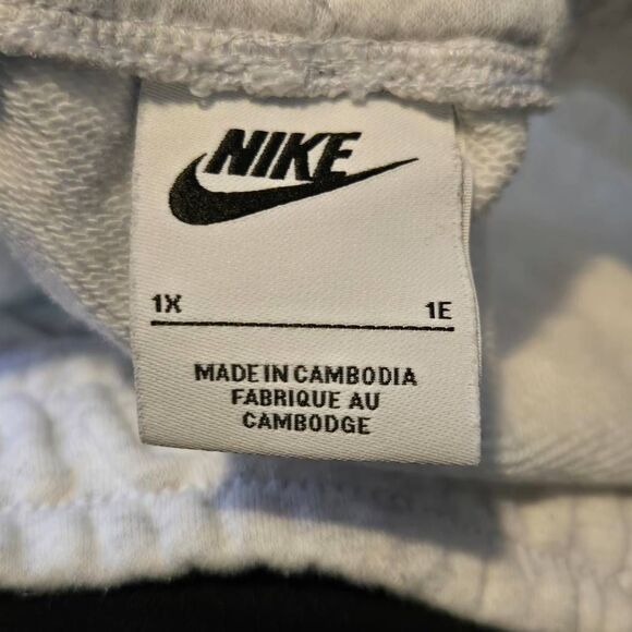 Nike Essential Fleece Shorts Women's Size 1X CZ3554-063 Gray Comfort - Picture 4 of 5